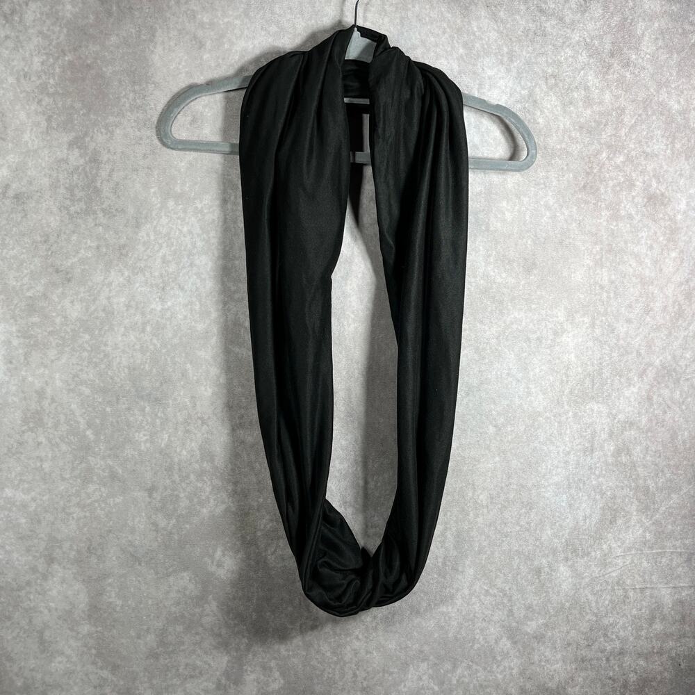 Beyond Yoga Hidden Pocket Infinity Scarf Womens One Size Black Lightweight‎